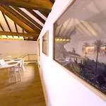 Tropicalidays La Punta Apartamento *