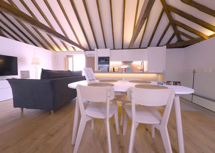 Tropicalidays La Punta Apartamento *